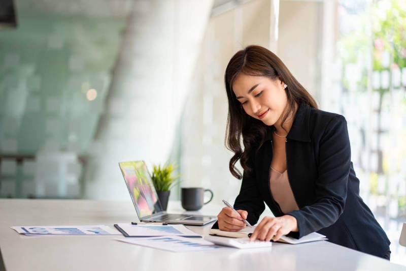 Should Your Los Angeles Westside Business Make an LLC to S Corp Conversion This Tax Year?